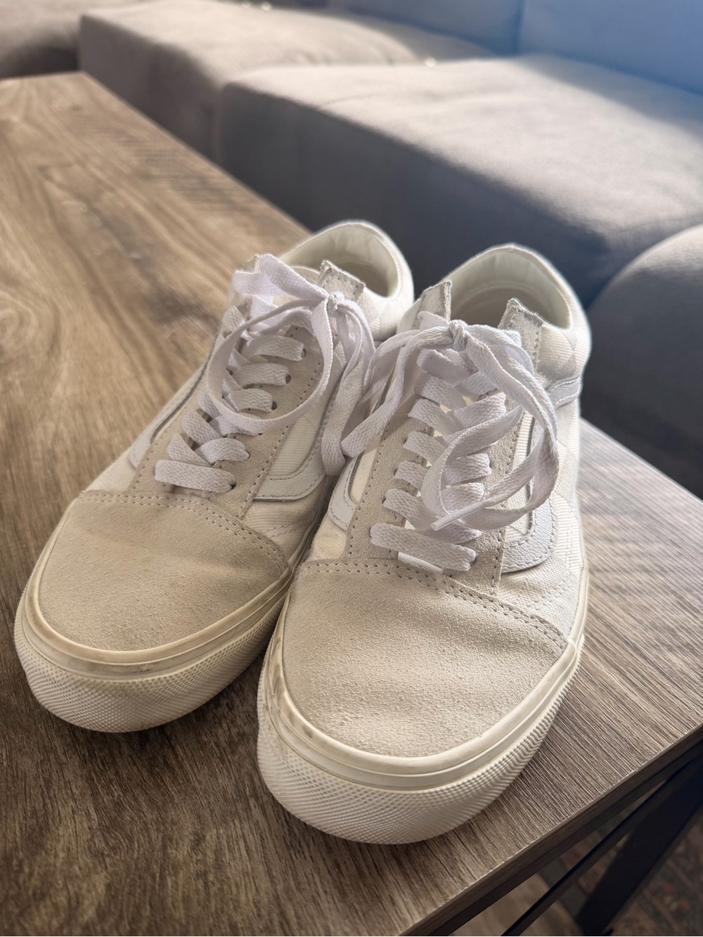 Classic Low-Top Men’s Sneakers in Off-White